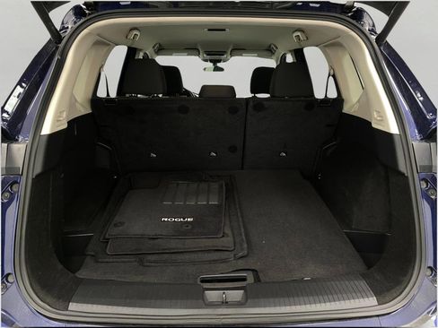 Certified 2025 Nissan Rogue SV AWD/4WD image 5