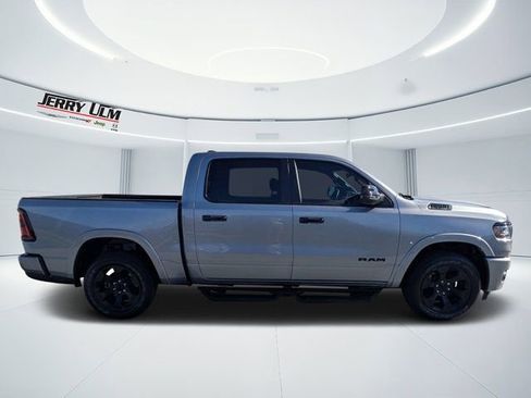 Used 2025 RAM 1500 Big Horn AWD/4WD image 2