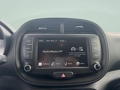Used 2025 Kia Soul LX FWD image 13