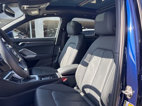 Used 2025 Audi Q3 2.0T Premium w/ Convenience Package image 13