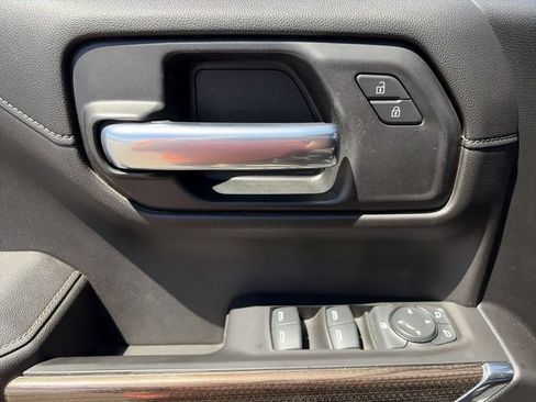 Used 2021 Chevrolet Silverado 1500 LT Trail Boss w/ Convenience Package II AWD/4WD image 22