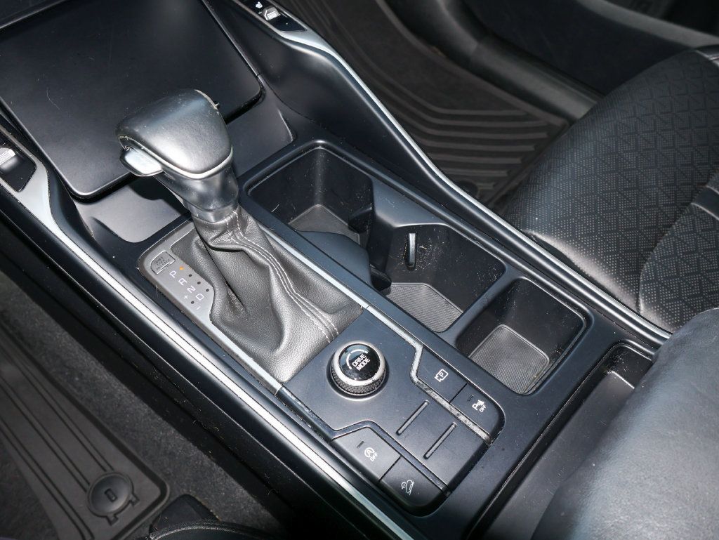 Used 2022 Kia Sorento S FWD image 27