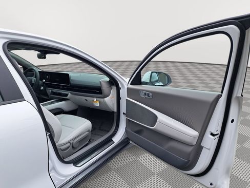 New 2025 Hyundai Ioniq 6 SEL AWD/4WD image 17