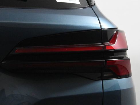 Used 2026 BMW X5 xDrive40i w/ Premium Package image 13