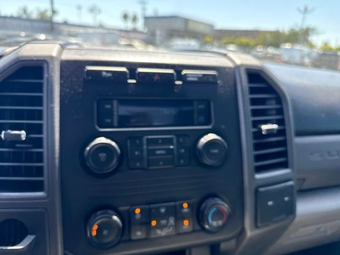 Used 2018 Ford F250 XL w/ Power Equipment Group RWD image 15