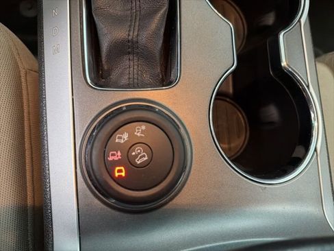 Used 2015 Ford Explorer 4WD image 25