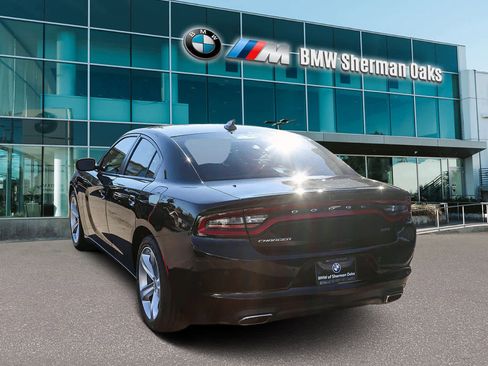 Used 2017 Dodge Charger SXT w/ Plus Group image 6