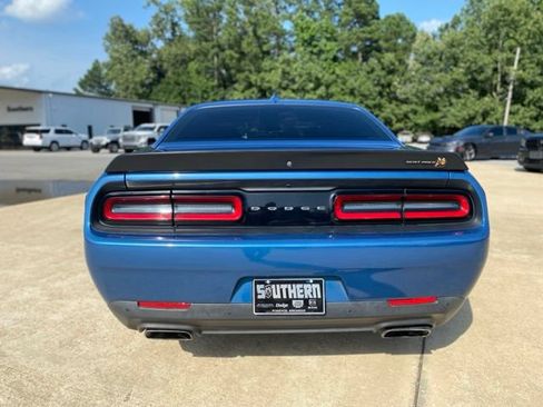 Used 2020 Dodge Challenger R/T Scat Pack RWD image 11