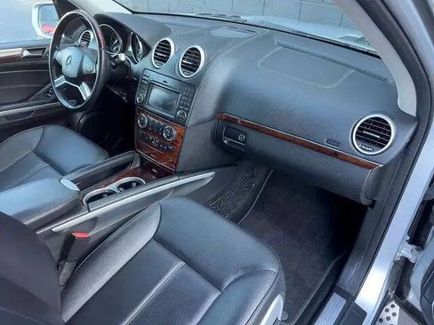 Used 2010 Mercedes-Benz GL 450 4MATIC image 6