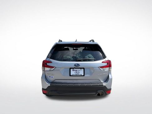 Certified 2023 Subaru Forester Premium AWD/4WD image 12