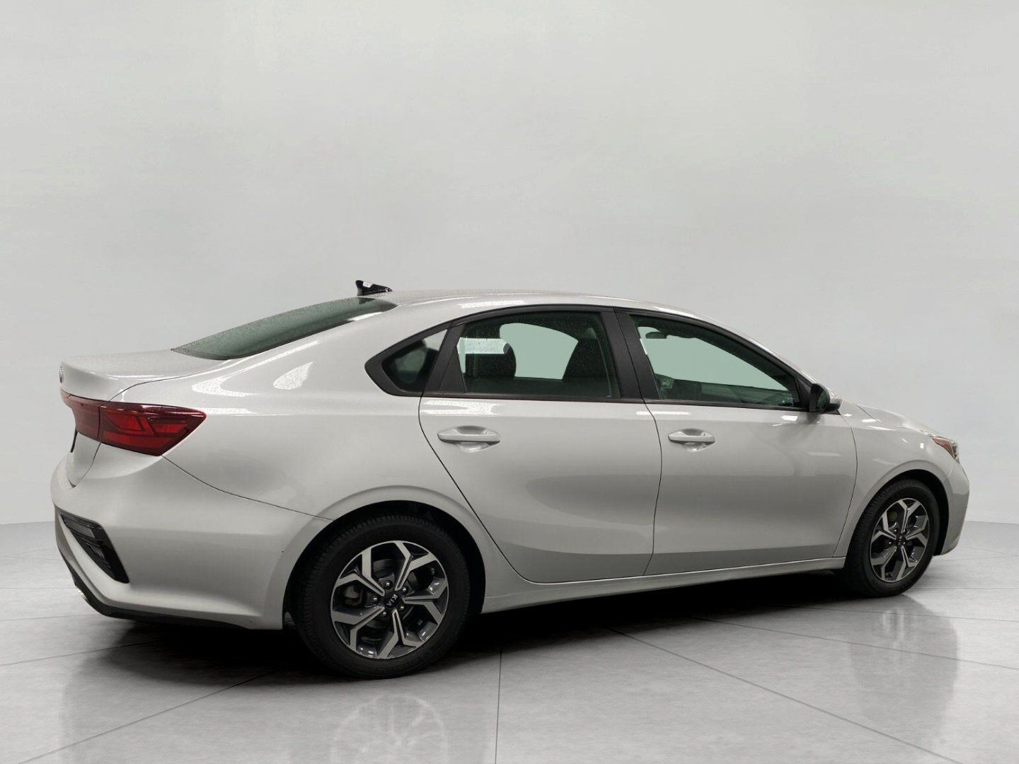 Used 2020 Kia Forte LXS FWD image 3