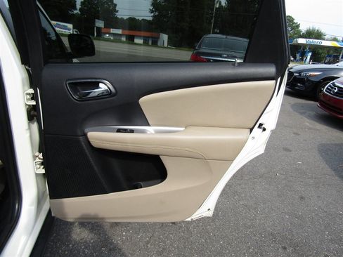 Used 2014 Dodge Journey SXT w/ Quick Order Package 22C FWD image 20