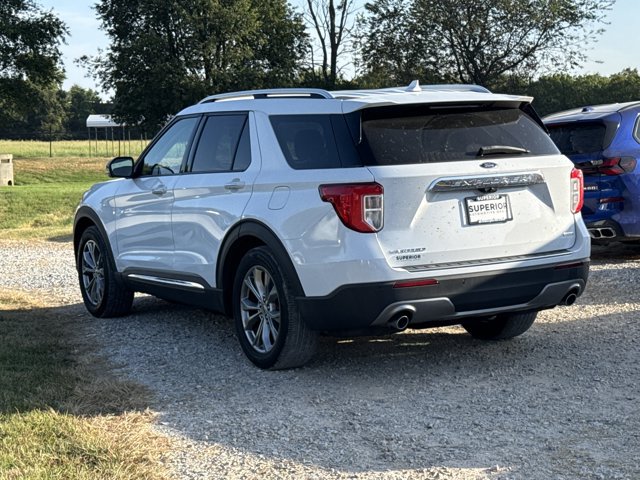 Used 2020 Ford Explorer Limited RWD image 3
