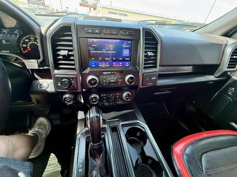 Used 2020 Ford F150 Lariat w/ Equipment Group 502A Luxury AWD/4WD image 12