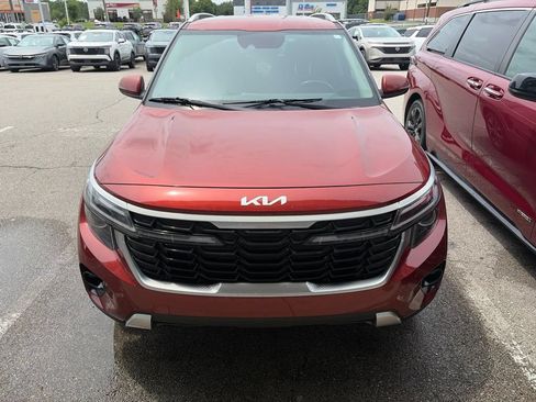 Used 2024 Kia Seltos S FWD image 2
