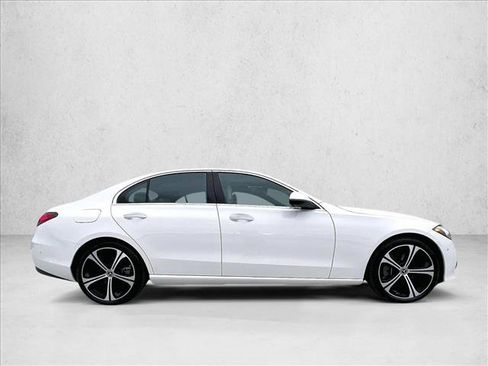 Used 2025 Mercedes-Benz C 300 Sedan image 5