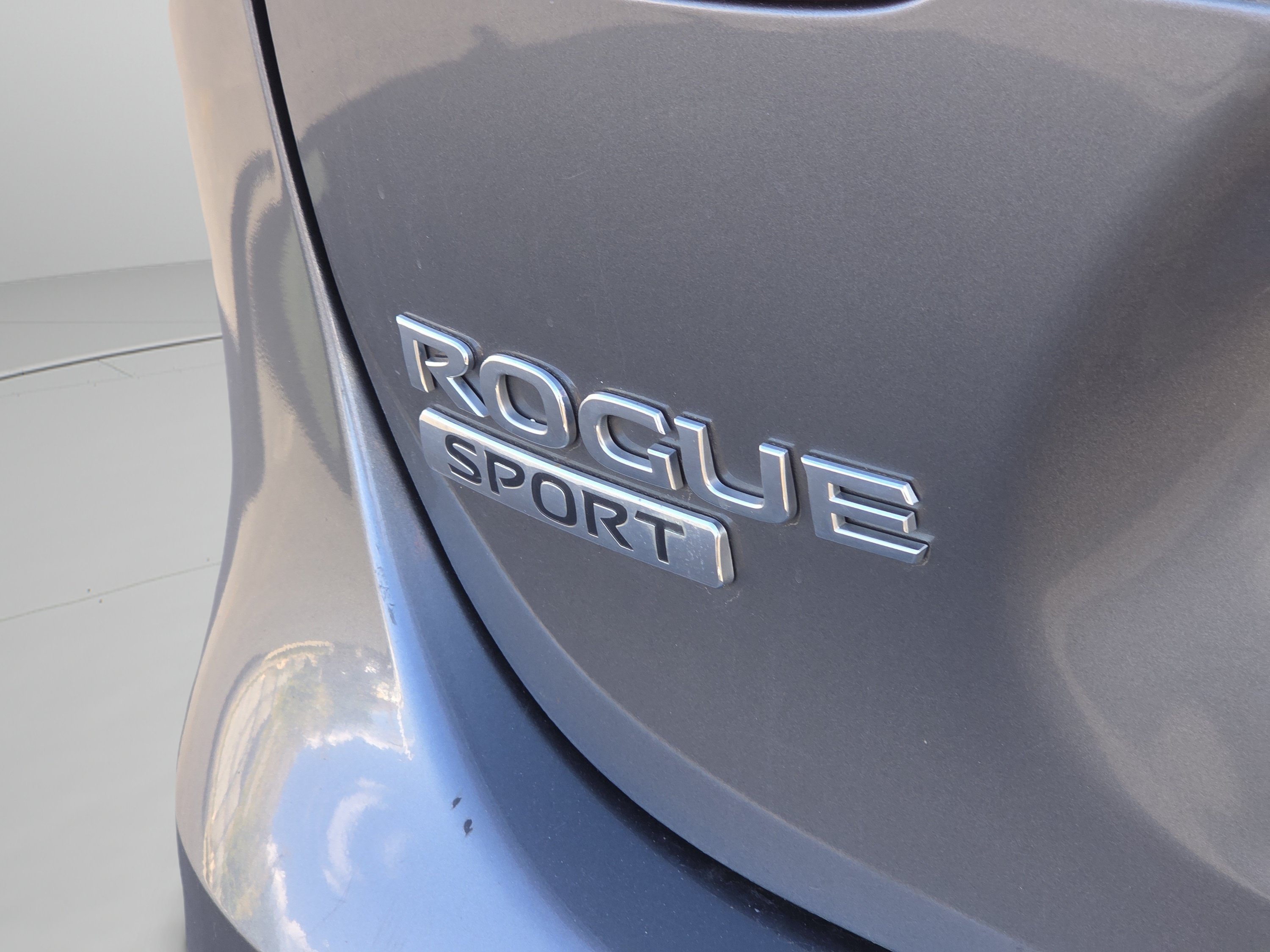 Used 2018 Nissan Rogue Sport SV w/ SV All-Weather Package AWD/4WD image 24