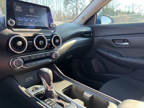 Used 2023 Nissan Sentra SV image 32