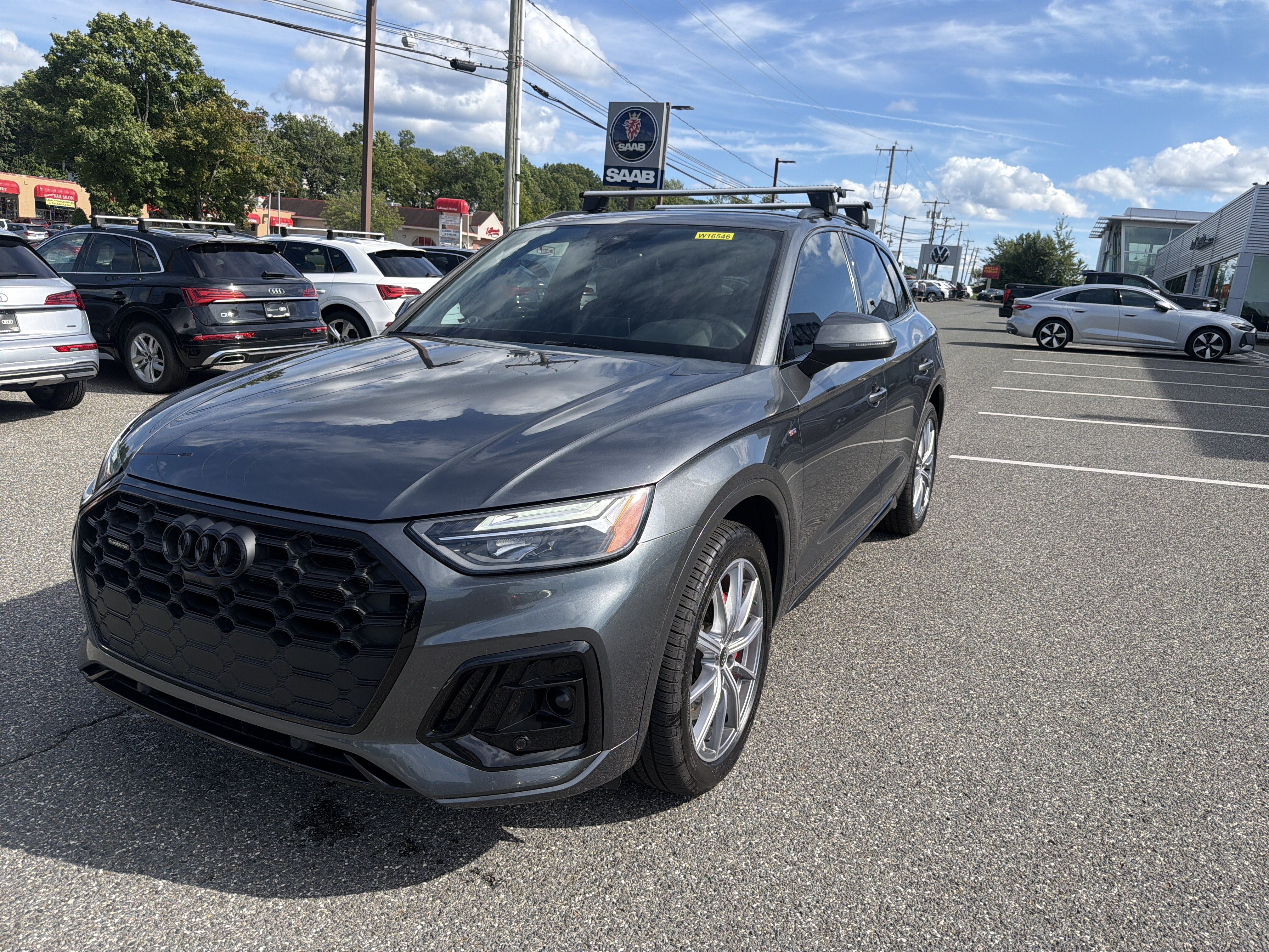 Certified 2024 Audi Q5 e Premium Plus AWD/4WD image 3