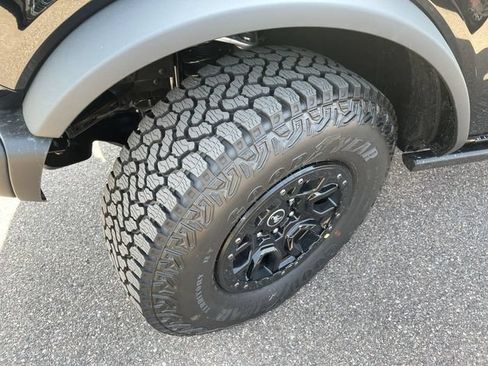 New 2026 Ford Bronco Badlands w/ Sasquatch Package AWD/4WD image 11
