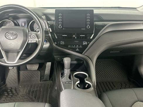 Used 2022 Toyota Camry LE w/ Convenience Package FWD image 20