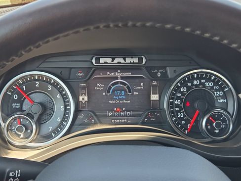 Used 2022 RAM 1500 Big Horn AWD/4WD image 21