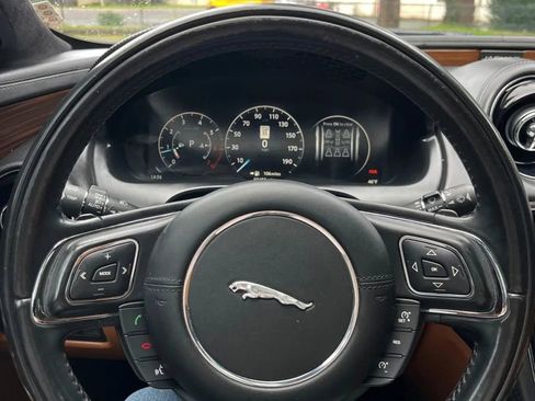 Used 2016 Jaguar XJ L Portfolio image 15