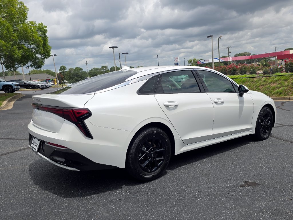 New 2026 Kia K5 LXS FWD image 3