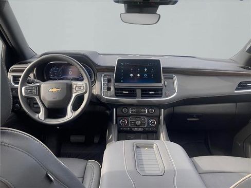 Used 2024 Chevrolet Suburban Premier w/ Premium Package image 19