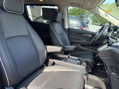 Certified 2025 Honda Odyssey Touring image 8