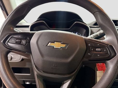 Used 2023 Chevrolet TrailBlazer LS FWD image 11