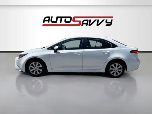 Used 2026 Toyota Corolla LE FWD image 4