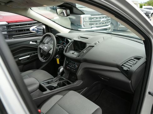 Used 2018 Ford Escape SE w/ Ford Safe & Smart Package AWD/4WD image 21