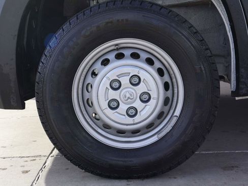 Used 2025 RAM ProMaster 2500 w/ Convenience Group image 6