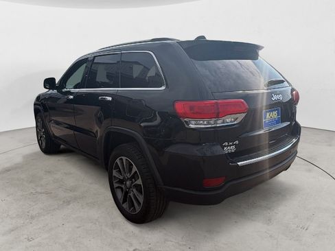 Used 2018 Jeep Grand Cherokee Limited w/ Luxury Group II AWD/4WD image 4