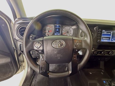 Used 2022 Toyota Tacoma SR RWD image 13