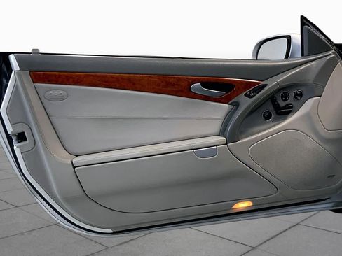 Used 2004 Mercedes-Benz SL 500 image 21
