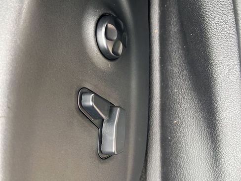 Used 2015 Jeep Cherokee Limited AWD/4WD image 53