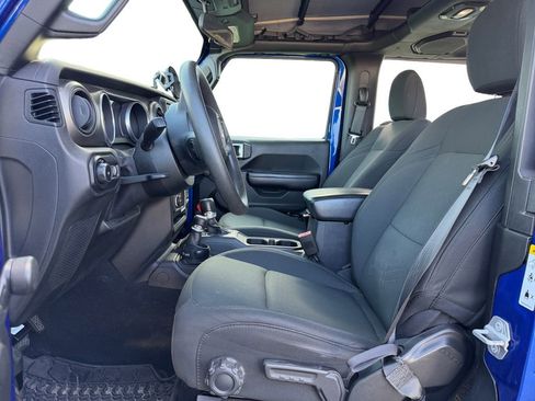 Used 2018 Jeep Wrangler Sport AWD/4WD image 7