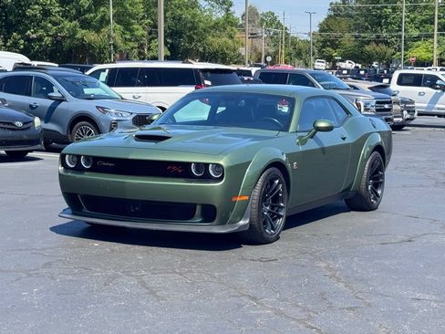 Used 2022 Dodge Challenger R/T Scat Pack RWD image 2