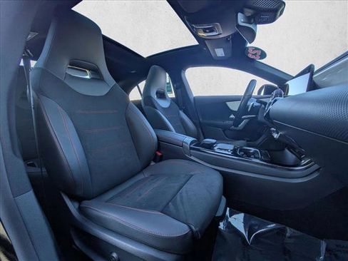 Used 2023 Mercedes-Benz CLA 250 image 23
