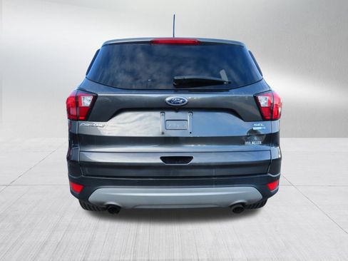 Used 2019 Ford Escape SEL image 6