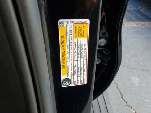 Used 2023 Chevrolet Silverado 1500 High Country image 32