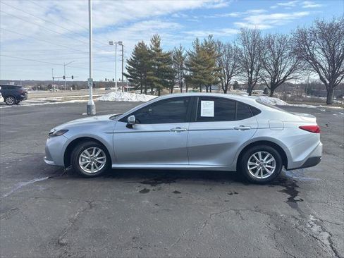 Certified 2025 Toyota Camry LE FWD image 5