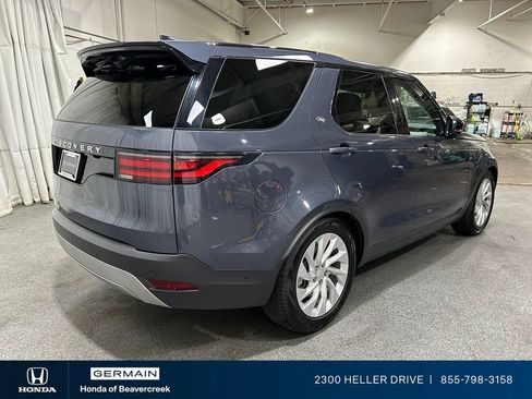 Used 2025 Land Rover Discovery S AWD/4WD image 8