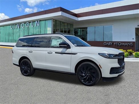 New 2025 Lincoln Navigator Reserve w/ Jet Appearance Package image 2