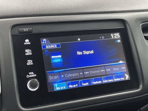 Used 2022 Honda HR-V EX image 32