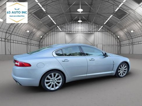 Used 2011 Jaguar XF Premium RWD image 4