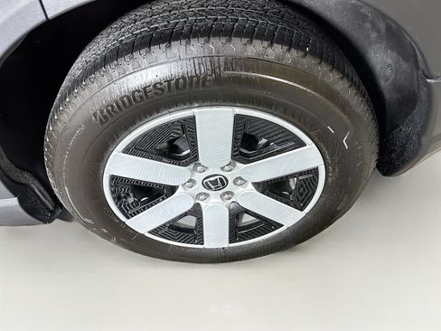 Used 2024 Honda Prologue EX image 11