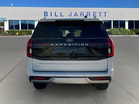 New 2026 Ford Expedition Platinum w/ Driver's Package image 5